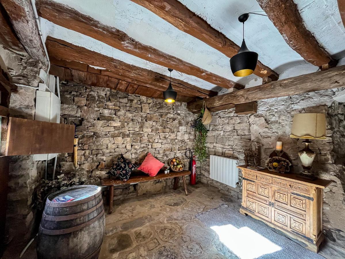 El Forn De Freixenet Con Servicios De Un Hotel Lleida Ngoại thất bức ảnh